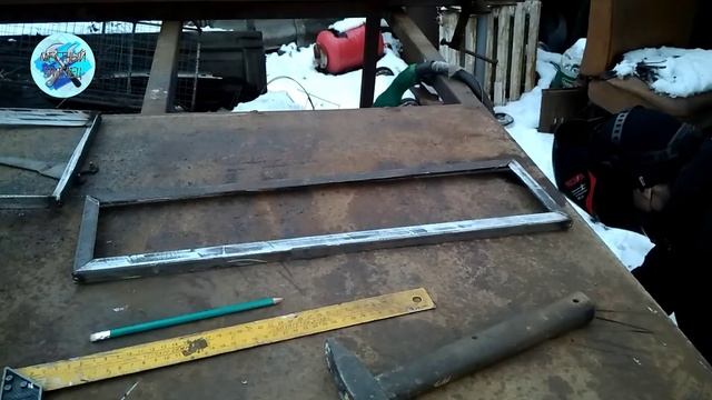 Холодная ковка.Гнем трубу 10*10.Полочка для рассады.Ответ подписчикам.
