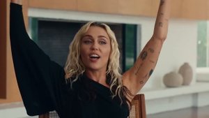 Miley Cyrus - River (Backyard Sessions Interview)