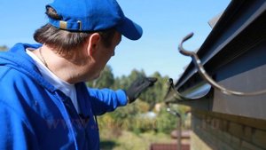 Вентилируемый конёк для мансардной кровли