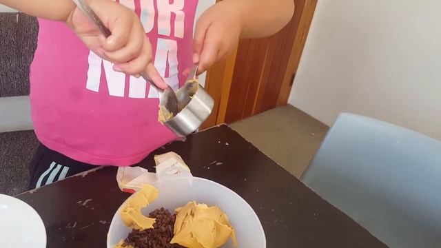 Reindeer Poop - A Delicious Christmas Treat? смотреть онлайн