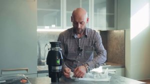 Сливная арматура для подключения измельчителя пищевых отходов к канализации