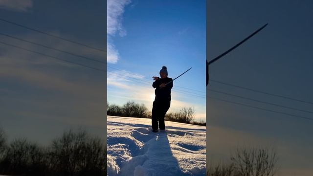 Russian girl with Cossack saber. Saber dance.Shashca dance. Русская девушка с шашкой.Фланкировка