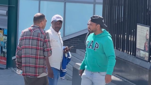 Sleeping with strangers prank | joker pranks latest 2023 must watch смотреть онлайн