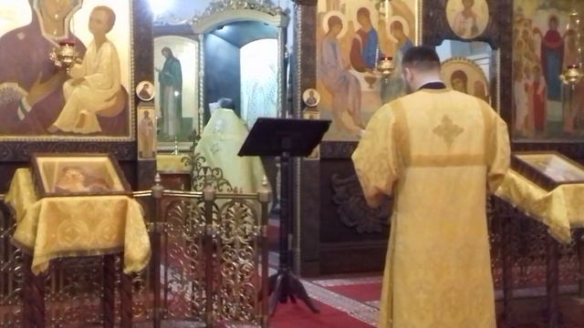 Апостол и Евангелие. Воскресная Литургия. Марфо-Мариинский женский монастырь смотреть онлайн