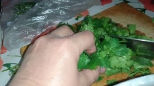 Заготавливаем кинзу (кориандр ) на зиму.