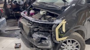 Ставим монобровь на Hyundai Staria минимальной комплектации