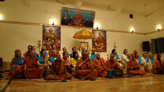 australians best bhajans @bihar school of yoga 2012 смотреть онлайн