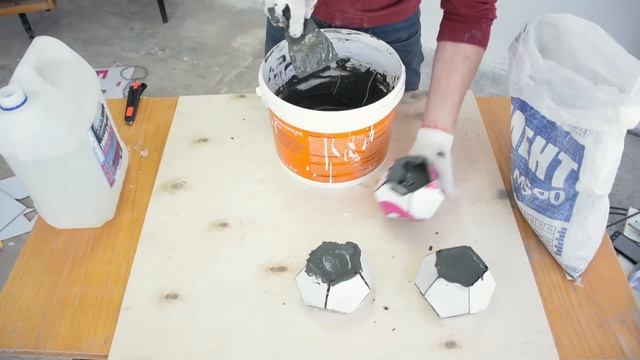 DIY. Бетонные горшки.  Горшки из цемента своими руками.