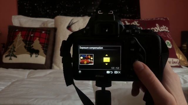 How to take a picture of the moon with the Nikon D3500 (Great for beginners) смотреть онлайн