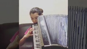 Обучение на гармошке.Урок 14. Кабардинский.Играет Дана