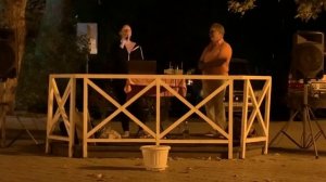 Авторская песня Крымские каникулы, поёт Света в Евпатории Ул. Дувановская.mp4