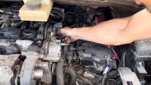 Citroen 1.6 HDi Picasso C4 fuel pressure sensor Replacement DIY and Location