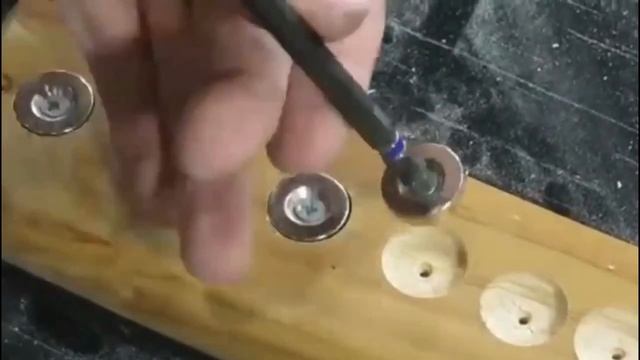 ДЕРЖАТЕЛЬ ДЛЯ ИНСТРУМЕНТА СВОИМИ РУКАМИ