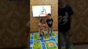 Руки мыть руки мыть нужно каждый день, детские развивающие песенки with Es Kinder and Enlik