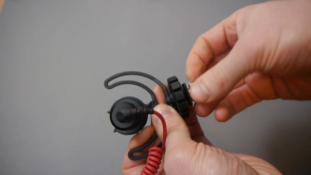 A 1/4" to 3/8" Tripod Thread Adapter Kit смотреть онлайн