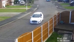 Hikvision DS-2DE4A220IW-DE Mini PTZ Camera Vehicle Tracking (Multiple Stops)