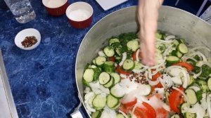Салат из огурцов и помидор на зиму. Просто, быстро и вкусно.