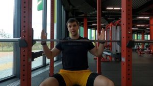 Вертикальный жим штанги сидя на скамье: Техника и Прогресс!