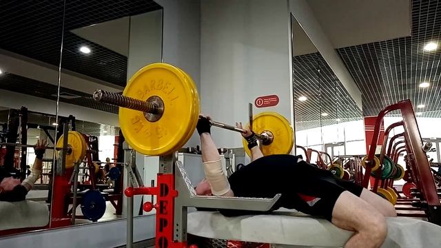 Жим лёжа средним хватом 80 на 4 смотреть онлайн