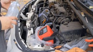 Чистка дроссельной заслонки и датчика ДМРВ на Toyota Verso.