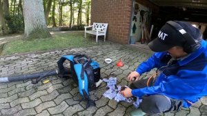 Воздуходувка Makita Benzin-Gebläse EB7660TH, ölwechsel,замена масла.Германия