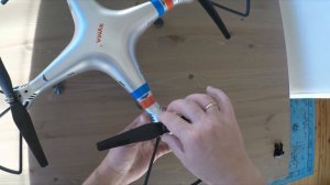 Снимаем винты квадрокоптера. Как правильно снять пропеллеры дрона. Разборка квадрокоптера
