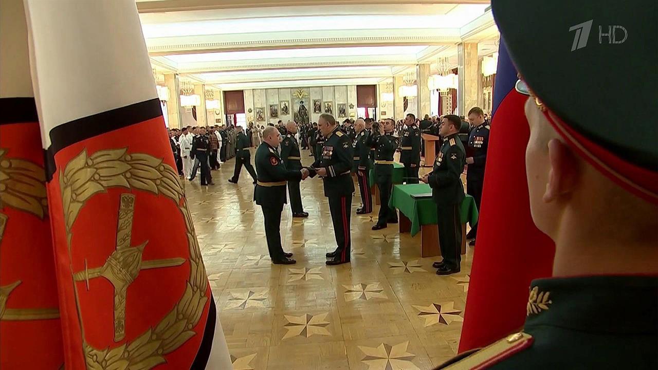 В Москве вручили дипломы выпускникам военного университета Минобороны РФ