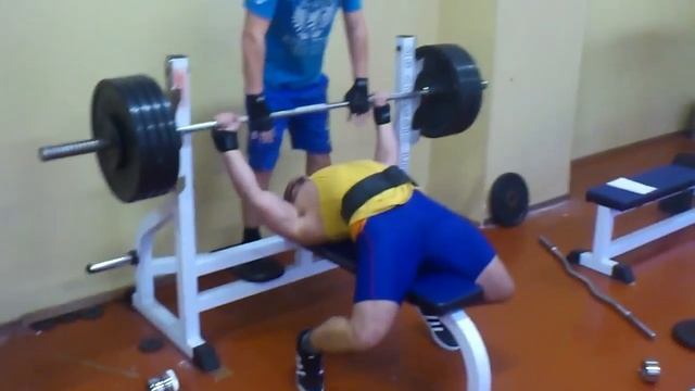 [2012.10.13] жим лежа 165 х1 смотреть онлайн