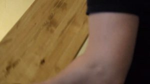 Минималистичный компьютерный стол из массива своими руками за копейки