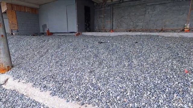 Море холодное.Массандровский пляж Ялта 2023 смотреть онлайн