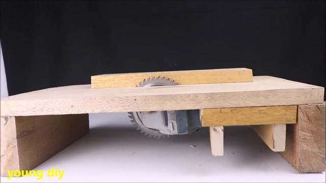 How to Make a Mini Table Saw from an Angle Grinder. | DIY | смотреть онлайн