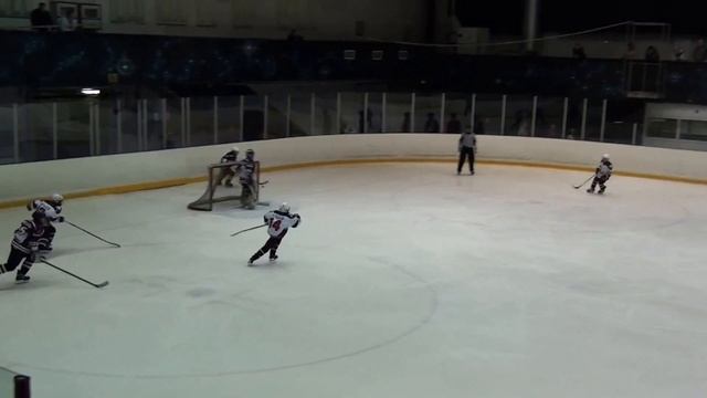 Пас через всю площадку смотреть онлайн