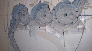Как сделать лунки в бетоне под розетки без коронки? Рабочий вариант