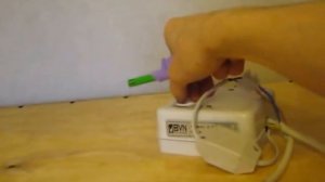 Демонстрация ламинарного бокса для переклейки дисплеев и стерильных работ