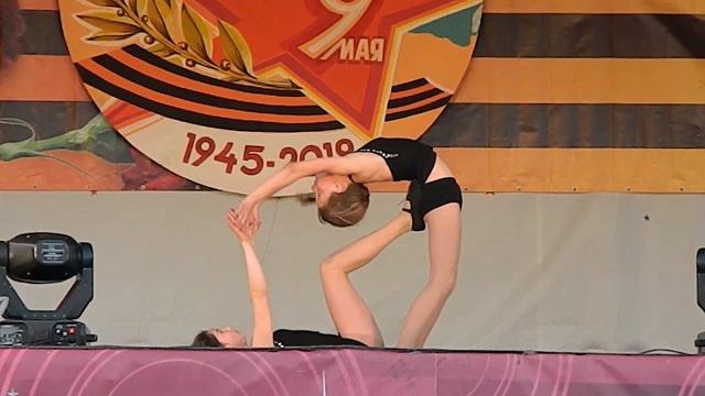Акробатический дуэт (1)
