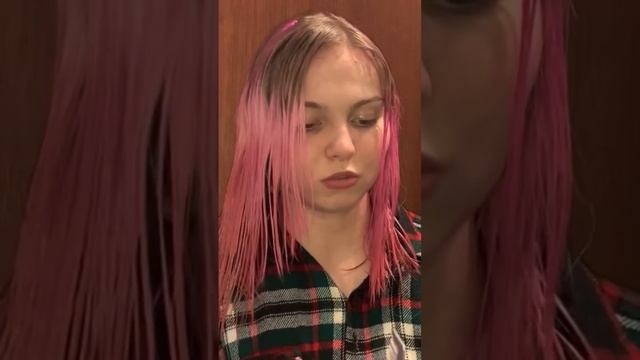 Когда очень хочешь покрасить волосы, а у тебя только гуашь? смотреть онлайн