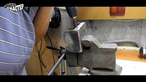 Бюджетная подставка для паяльника!