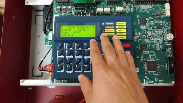 Cómo devolver a valores de fábrica el panel de incendio 9600UDLS смотреть онлайн