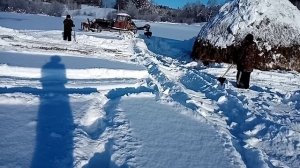 Два Дт-75 и огромный стог