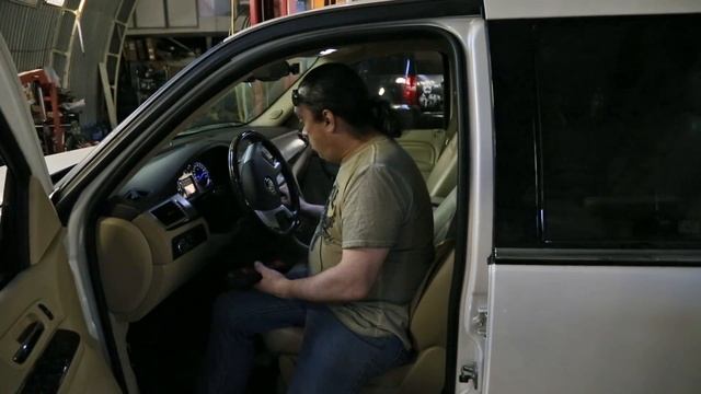 Сделали химчистку дисков, прописали датчики давления в колесах Cadillac Escalade