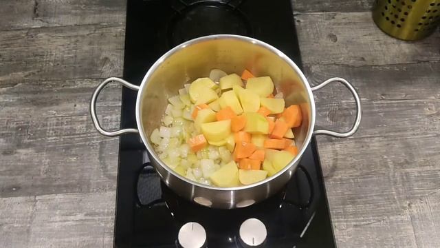 Крем-суп из брокколи с сыром и сливками