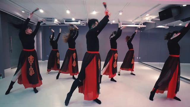 申旭阔编舞 中国风爵士 《芒种》 Remix版 Jazz Kevin Shin Choreography Jazz Fusion Chinese Style смотреть онлайн