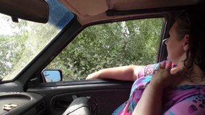 Едем на речку купаться.