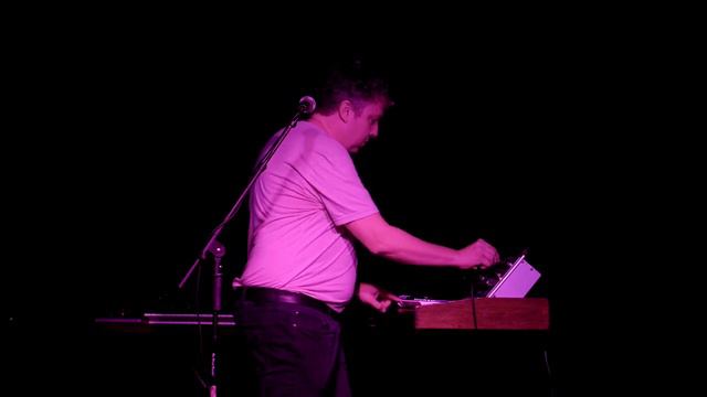 Recorded live | Winter 2023 raffle Minimoog signed by Geddy Lee: Demo with Logos смотреть онлайн