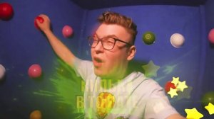 Влад А4 и его друзья проходят разные уровни челлендж / Новый челленж Влад А4 100500 кнопок