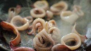 Кальмары по-корейски с овощами