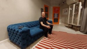 Сесть на стул и встать со стула