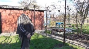 Установка опор и навеска шпалеры для винограда