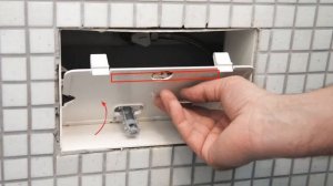 Установка кнопки смыва инсталляции Alcaplast