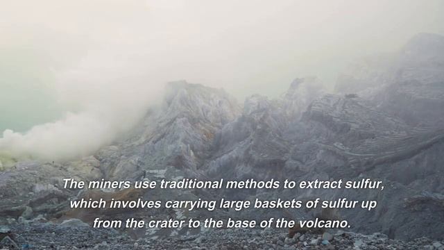 An Exciting Adventure To Ijen Crater, Located in Banyuwangi, East Java смотреть онлайн